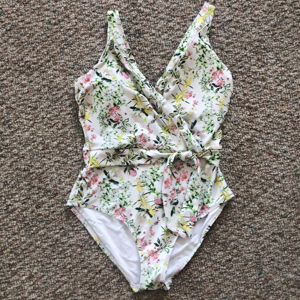 Nip Tuck Swim Wattlewedo Esther Wrap Front Tummy … - image 1